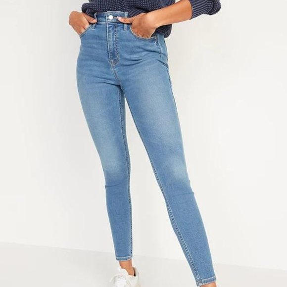 Old Navy Denim - Old NavyExtra High-Waisted Rockstar 360° Stretch Super Skinny Medium-Wash Jeans